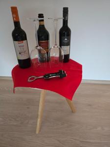 Nápoje v ubytování Top Ferienwohnung mit zwei großen Balkonen im Neubau!