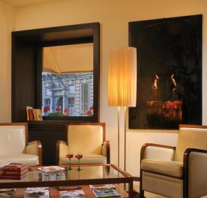 A seating area at Best Western Hotel Metropoli 