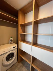 Φωτογραφία από το άλμπουμ του Mobil home vue exceptionnelle et spa - Domaine de l'Ile d'Or σε Saint-Raphaël