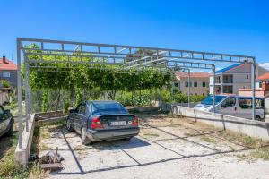Fotografie z fotogalerie ubytování Apartments and rooms with parking space Supetar, Brac - 5658 v destinaci Supetar