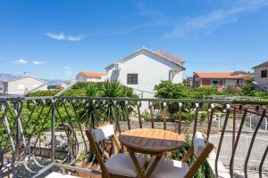 Balkón nebo terasa v ubytování Apartments and rooms with parking space Supetar, Brac - 5658