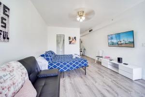 Χώρος καθιστικού στο Deco Apt w/2 Queen Beds on Ocean Dr, South Beach