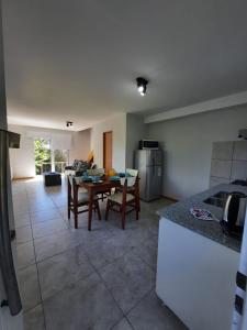 Nhà bếp/bếp nhỏ tại DAT Nelly