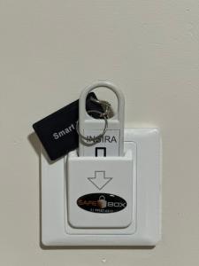 a padlock is attached to a wall at Casa Emma Gramado 3 in Gramado