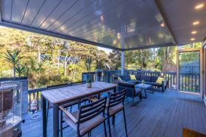 Ảnh trong thư viện ảnh của Island Sanctuary - Waiheke Holiday Home ở Ostend +13 ảnh
