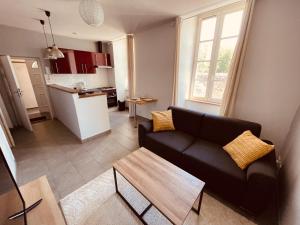 Kuchyň nebo kuchyňský kout v ubytování Albuconis 2 Appartement 1 chambre