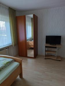 Μια τηλεόραση ή/και κέντρο ψυχαγωγίας στο Gästehaus Atrico Haus 10