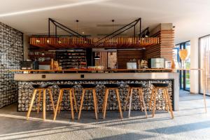 Saló o bar de 慢境Slow Land半山海景花园酒店