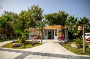 A garden outside Ayvalık Sea Resort