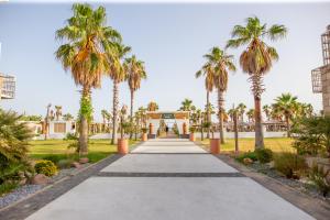 A garden outside Ayvalık Sea Resort