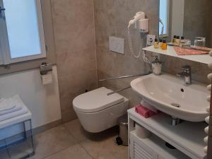 Koupelna v ubytování Gasthof Weißes Ross