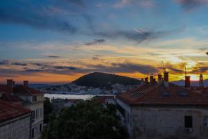 Fotografia z galérie ubytovania City Center Sunset Penthouse v Splite