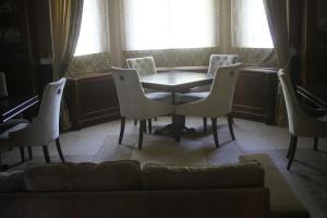 Posedenie v ubytovaní THANHOFFER - HORTHY Villa