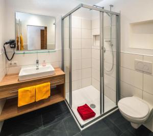 Koupelna v ubytování Nowders Zimmer + 3 fotografie