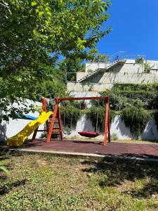 Φωτογραφία από το άλμπουμ του Villa Oleander Apartman Aria σε Poljane