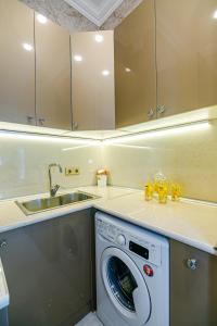 Η κουζίνα ή μικρή κουζίνα στο Winter Park Residence +23 φωτογραφίες