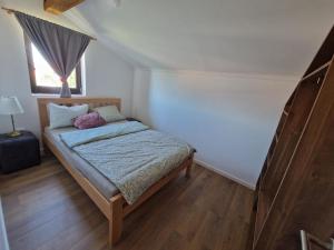 Voodi või voodid majutusasutuse Che Private Rooms Banovci toas