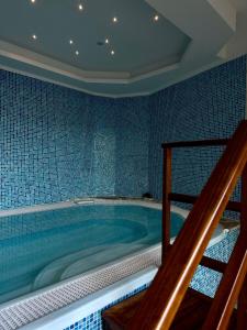 Bazén v ubytovaní Hotel Villa MiraMar alebo v jeho blízkosti