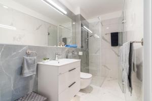 Kúpeľňa v ubytovaní Spa Residence Carbona Hévíz Apartments KAKADU 203 B