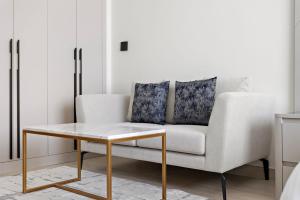 Gallery image ng Charming studio in Arjan with pool and game room sa Dubai
