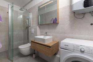 Koupelna v ubytování Apartment One Kostrena - Happy Rentals + 20 fotografií