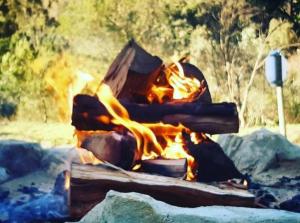 Εγκαταστάσεις μπάρμπεκιου για όλους τους επισκέπτες της παραθεριστικής κατοικίας +58 φωτογραφίες