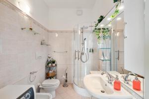 Koupelna v ubytování Casa Fuori di Mare + 13 fotografií