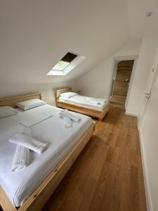 Letto o letti in una camera di Ferma e bleteve Stomici