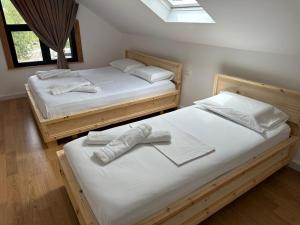 Letto o letti in una camera di Ferma e bleteve Stomici