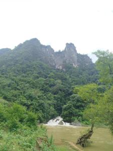 Φωτογραφία από το άλμπουμ του Cao Bang Loop Homestay - Camping & Daily Trekking Tour σε Thăng Hen