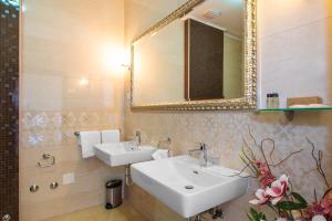 Vannituba majutusasutuses Guest Accommodation Atrium Gulin