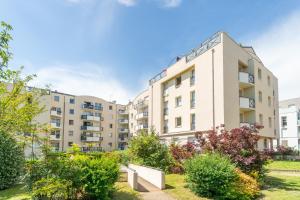 an image of an apartment building at Résidence Gabrielle - Proche de Paris in Bondy