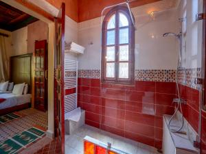 Koupelna v ubytování Clé De Sol Riad & SPA