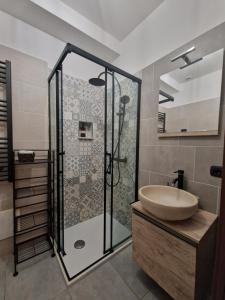 A bathroom at La Dimora dei Consoli - Holiday House Roma Vatican