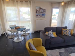 Χώρος καθιστικού στο La Belle Epoque Wimereux Bruno et JB