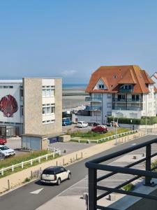 Το κτήριο όπου στεγάζεται  το διαμέρισμα