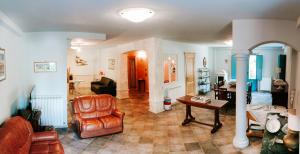A seating area at Italian Experience-Villa Millefiori