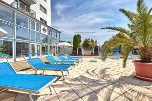 Bazén v ubytování Hotel Silver nebo v jeho okolí