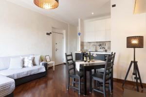 Et opholdsområde på Italian Experience-Novoli Suite Apartment + 57 billeder