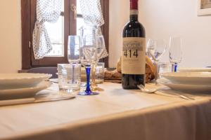 Nápoje v ubytování Italian Experience-Il Borgo Apartment
