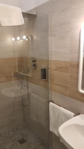 Koupelna v ubytování Hotel Vienna