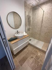 Ένα μπάνιο στο Maison Chaleureuse 2