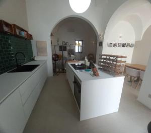 Kuchyň nebo kuchyňský kout v ubytování Giulia's Home