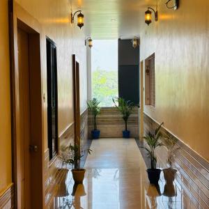 Fotografie z fotogalerie ubytování Hotel Ramay Palace 400 Meter from Ram Mandir Ayodhya v destinaci Ayodhya