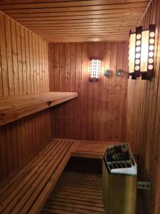 Fotografie z fotogalerie ubytování Villa M, Chambres d'Hôtes, Vue mer, Sauna, Piscine à Six-Fours v destinaci Six-Fours-les-Plages
