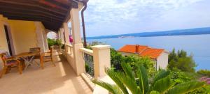 Fotografie z fotogalerie ubytování Villa Bugenvilla v destinaci Lokva Rogoznica