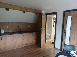 Ένα μπάνιο στο Apartamenty Majka +59 φωτογραφίες