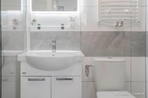 Gallery image of Remus House Apartments - Idealny dla par & tylko 2-osobowe pokoje, dzieci od 12 lat, bezpłatny parking in Jastrzębia Góra +37 photos