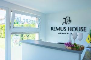 Gallery image of Remus House Apartments - Idealny dla par & tylko 2-osobowe pokoje, dzieci od 12 lat, bezpłatny parking in Jastrzębia Góra