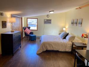 Ένα ή περισσότερα κρεβάτια σε δωμάτιο στο Eclipse Condo - Beautiful 2 Bedroom Stay by Beach